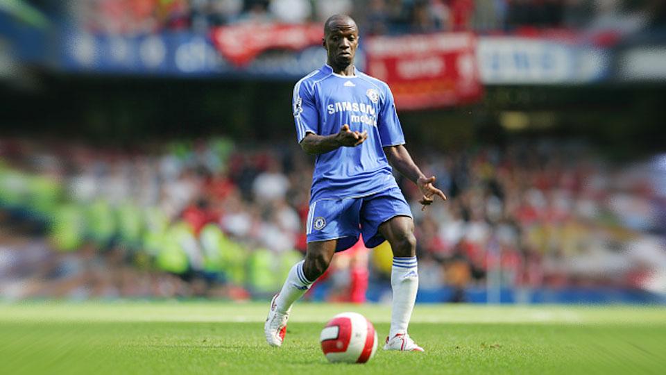 Claude Makelele saat masih membela Chelsea pada tahun 2003–2008.